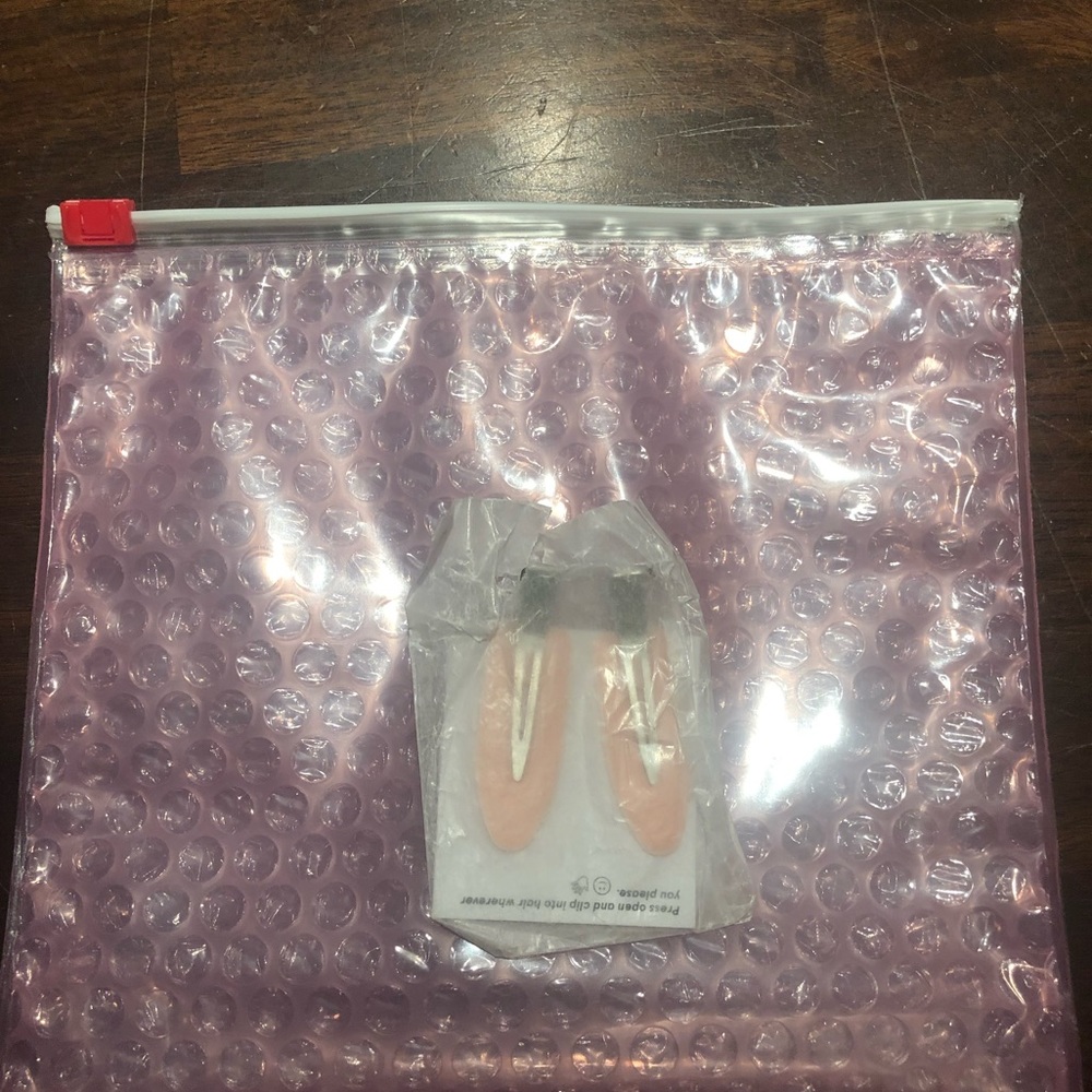 Glossier hairpins NWT